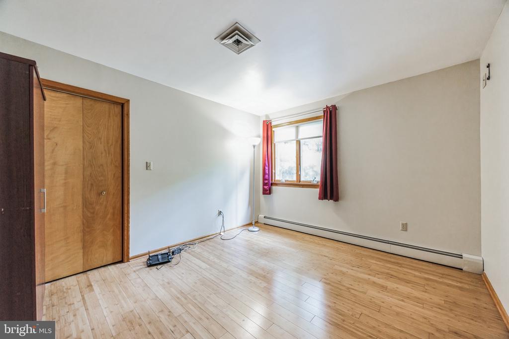 10 FORSYTHIA LANE