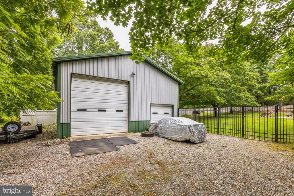 10 FORSYTHIA LANE