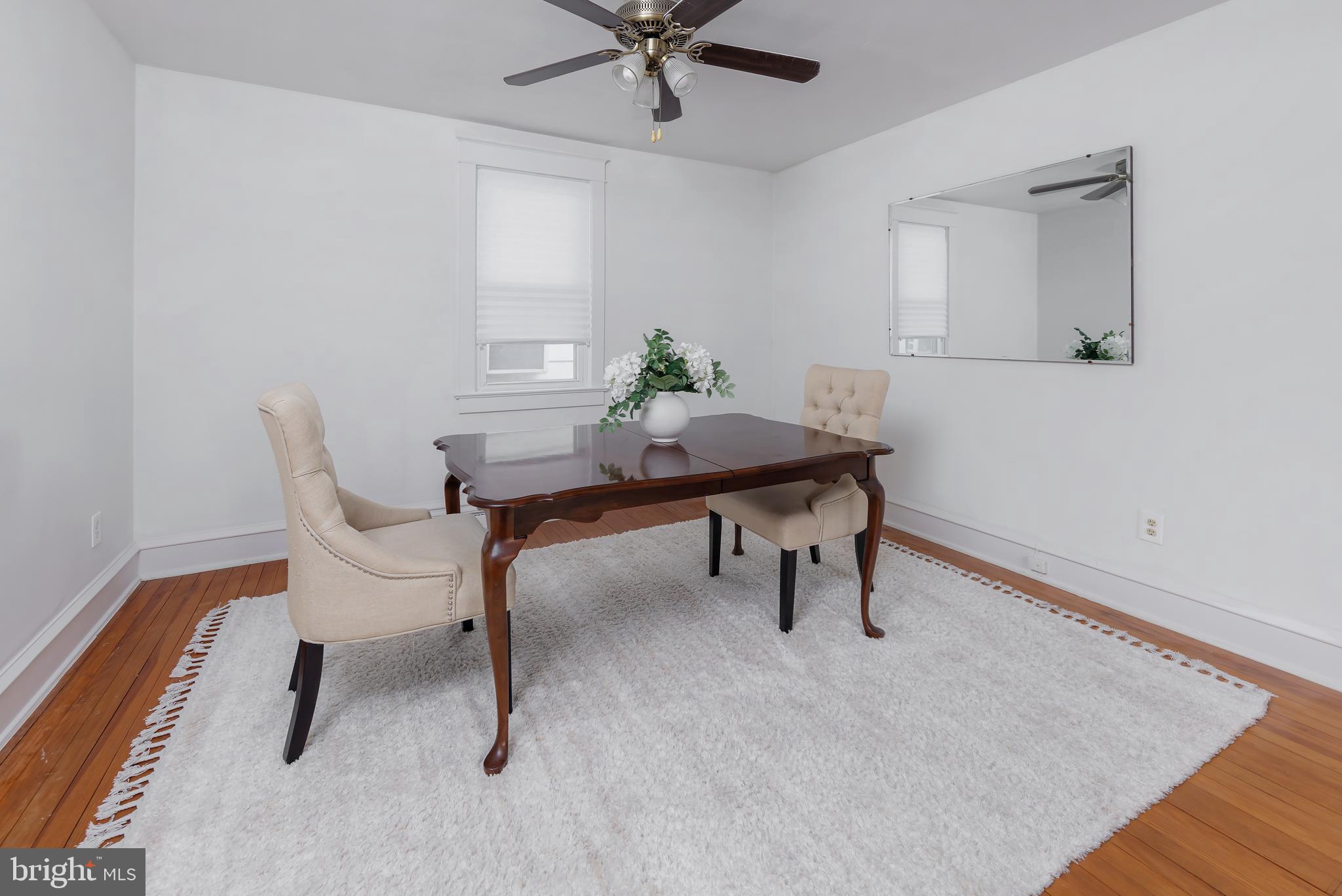 215 E Main St
