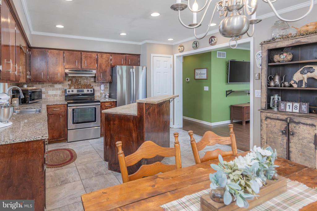 163 Telegraph Rd