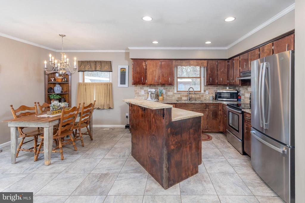 163 Telegraph Rd