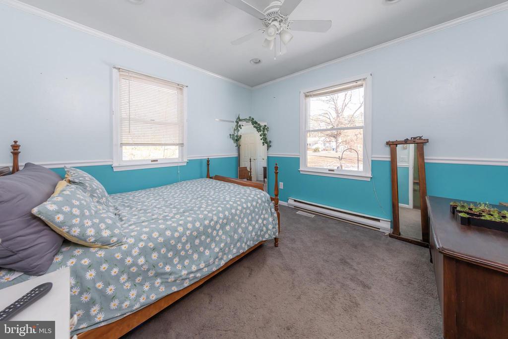 163 Telegraph Rd