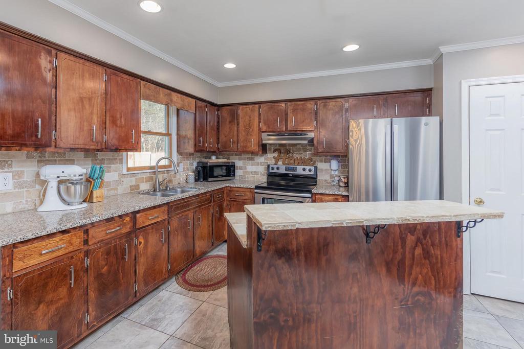 163 Telegraph Rd