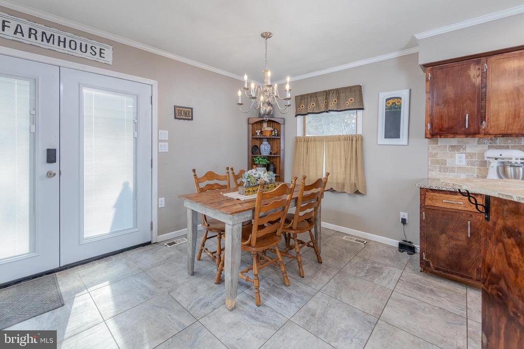 163 Telegraph Rd