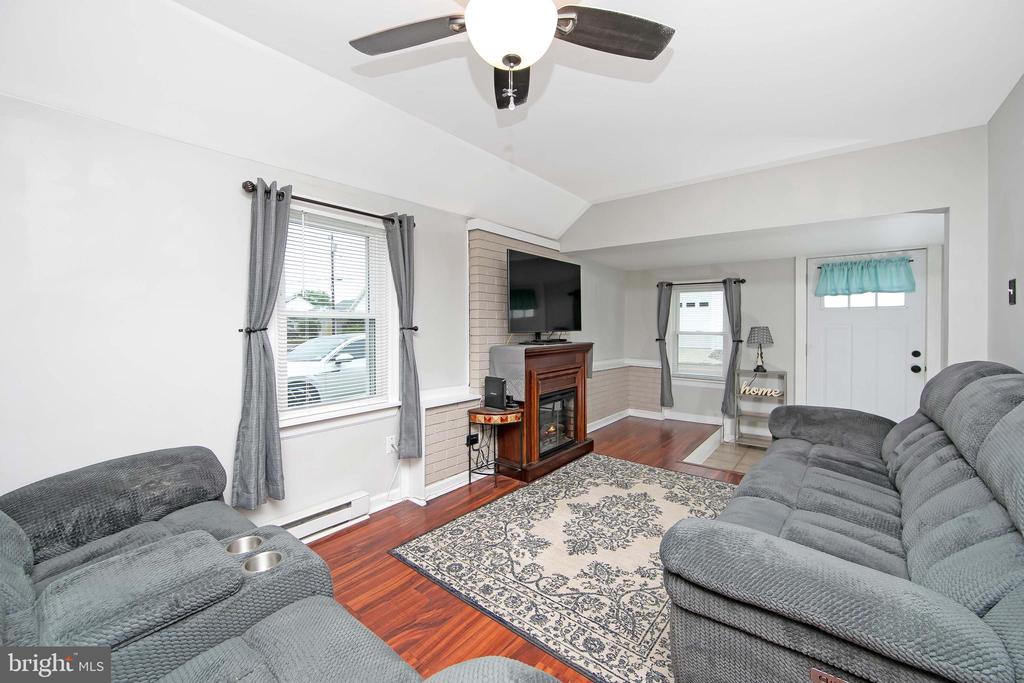 10 South Locust Avenue