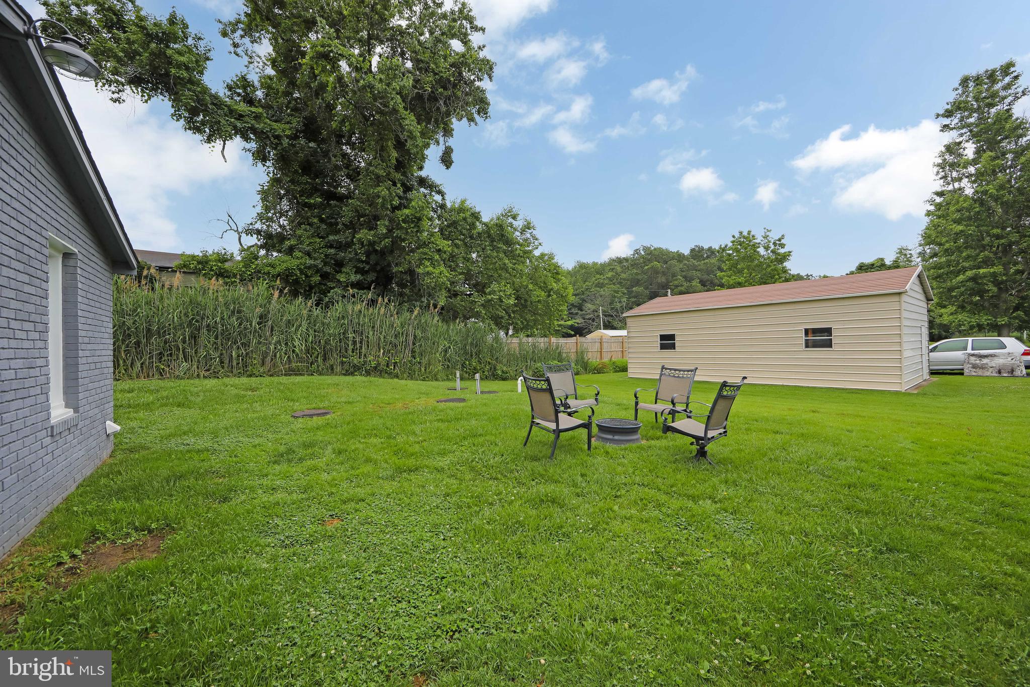 10 South Locust Avenue