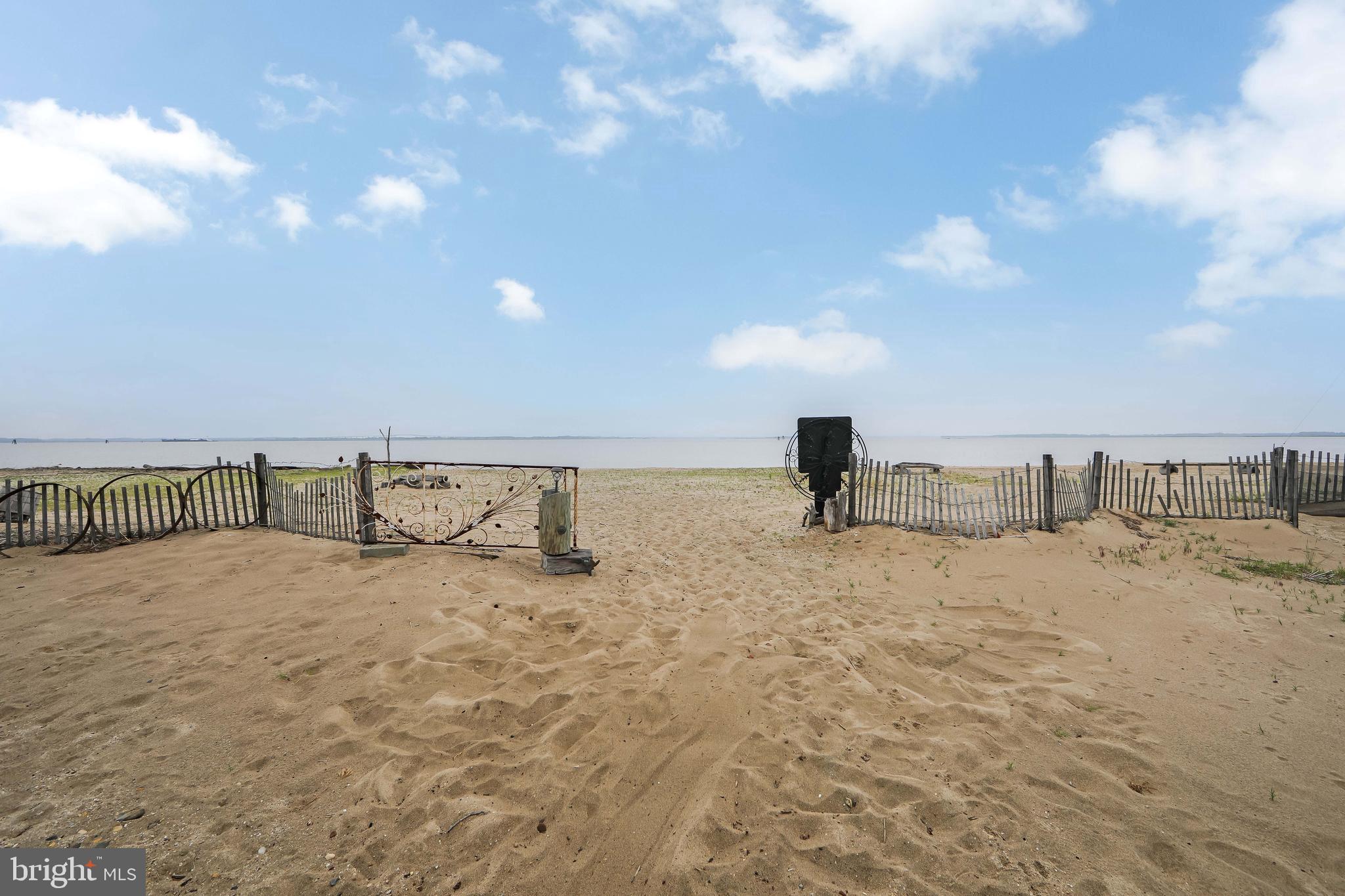 10 South Locust Avenue