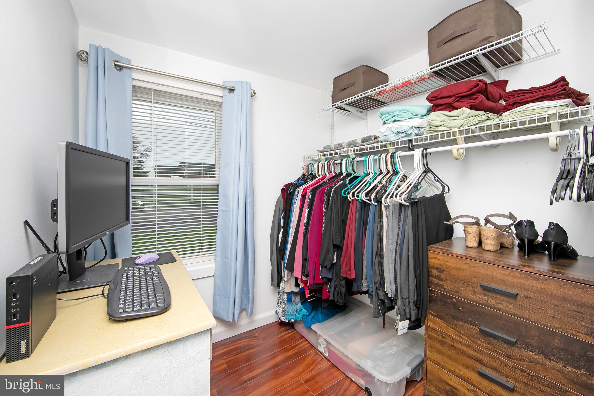 10 South Locust Avenue