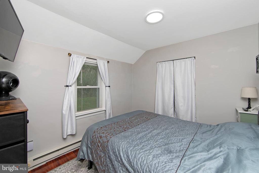10 South Locust Avenue