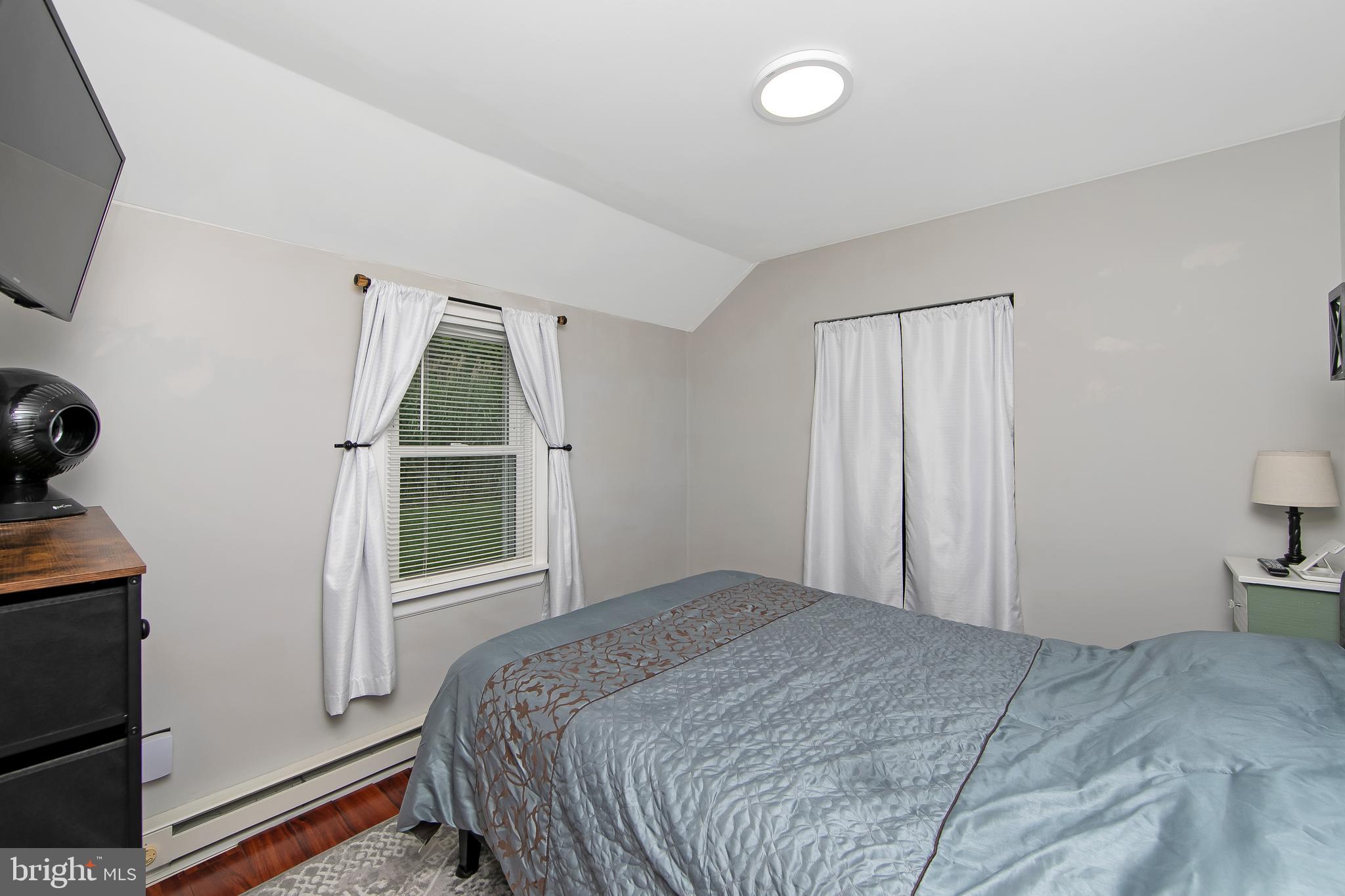 10 South Locust Avenue