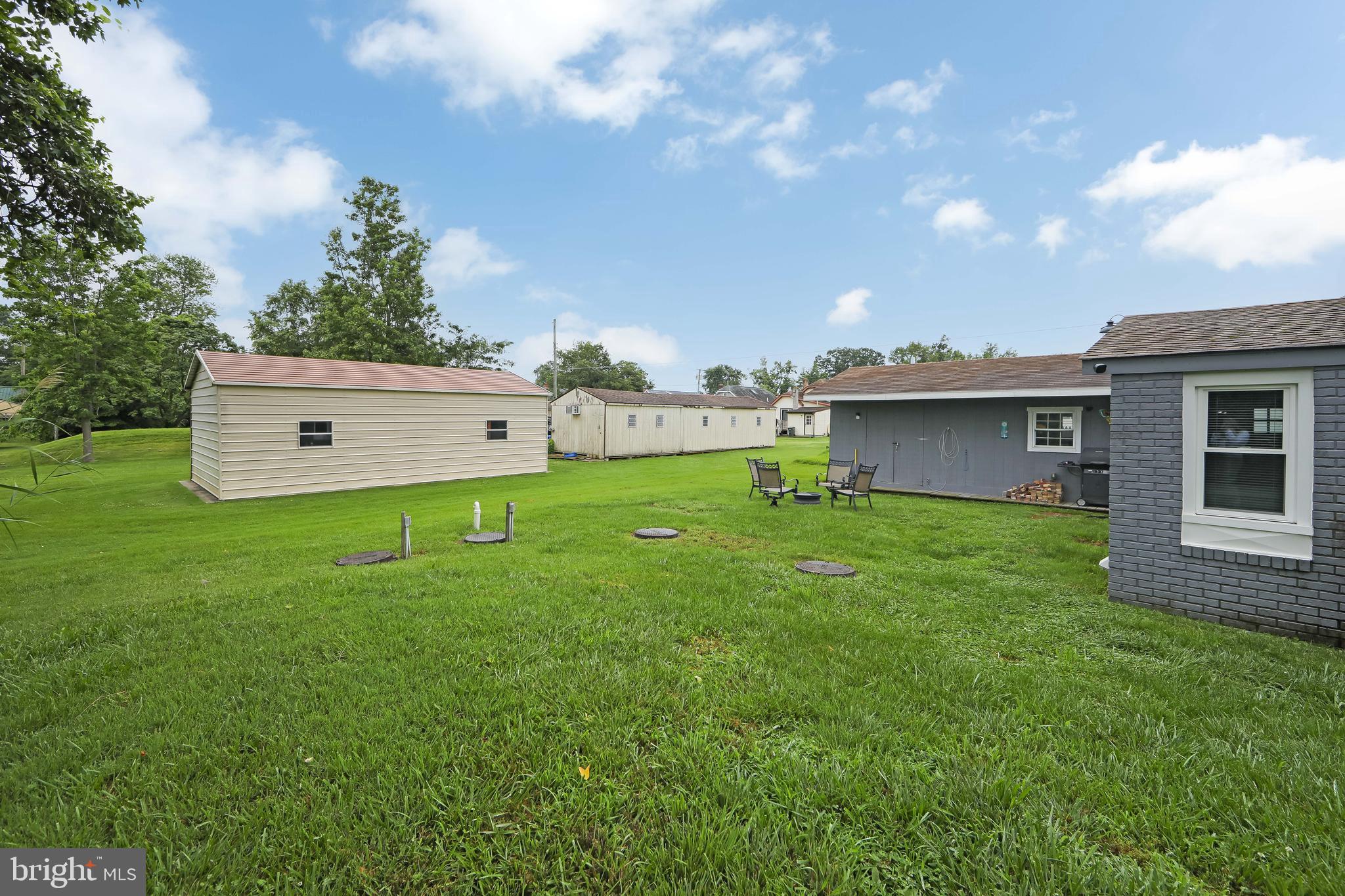 10 South Locust Avenue