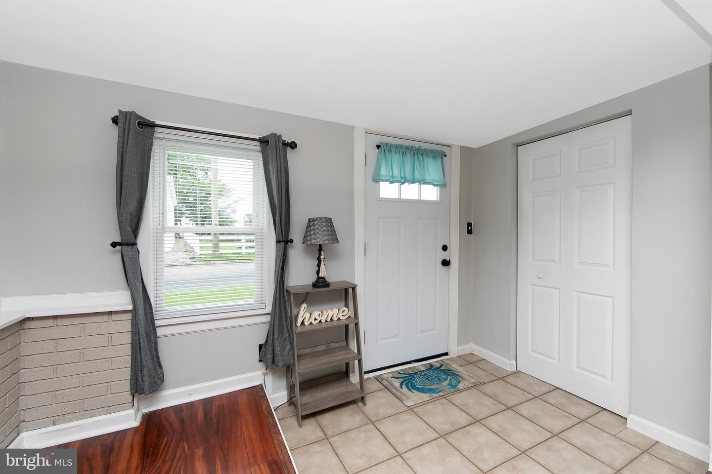 10 South Locust Avenue