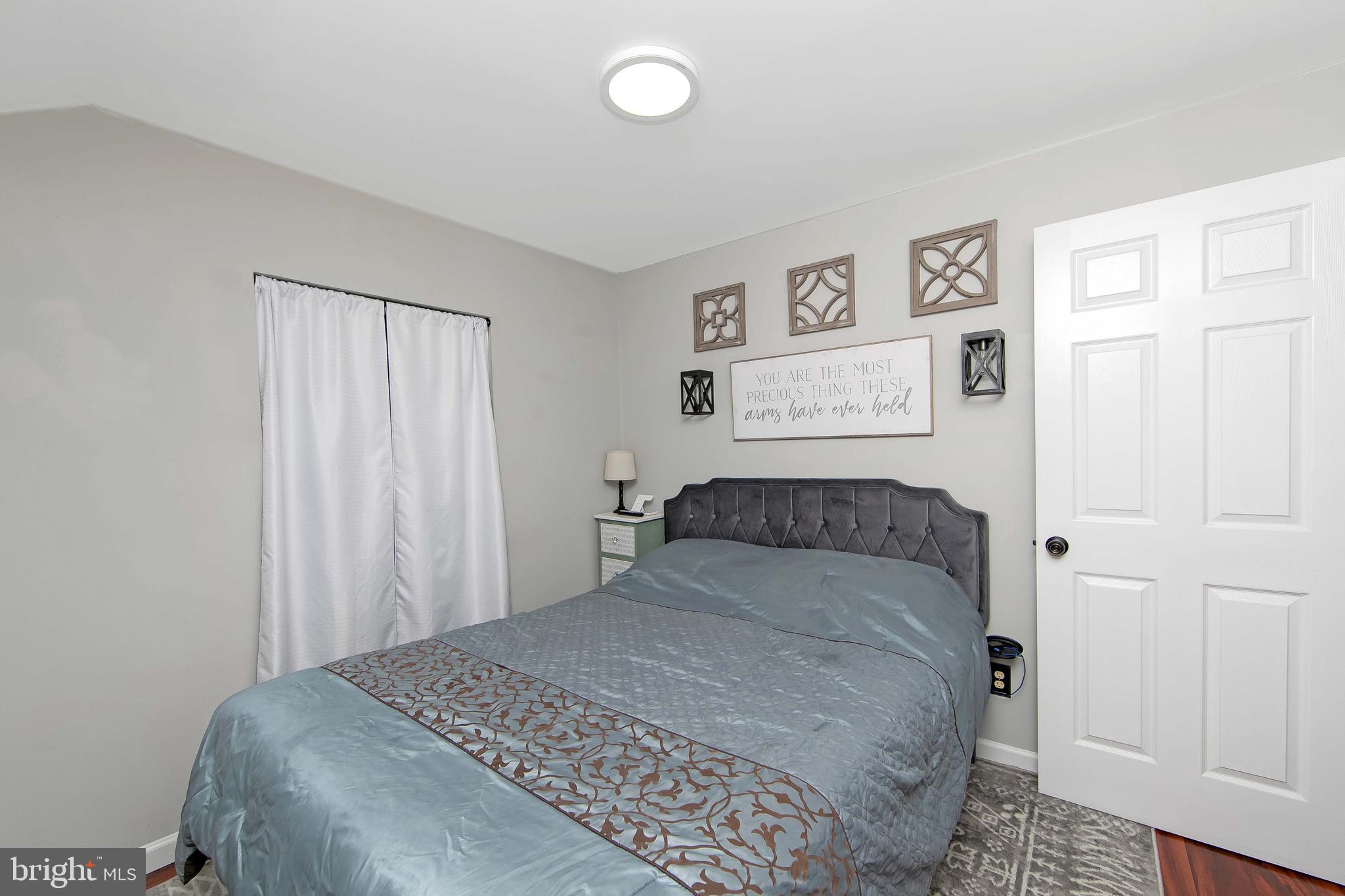 10 South Locust Avenue