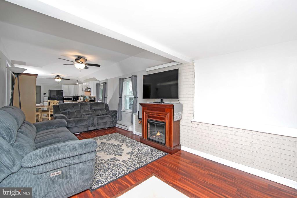 10 South Locust Avenue
