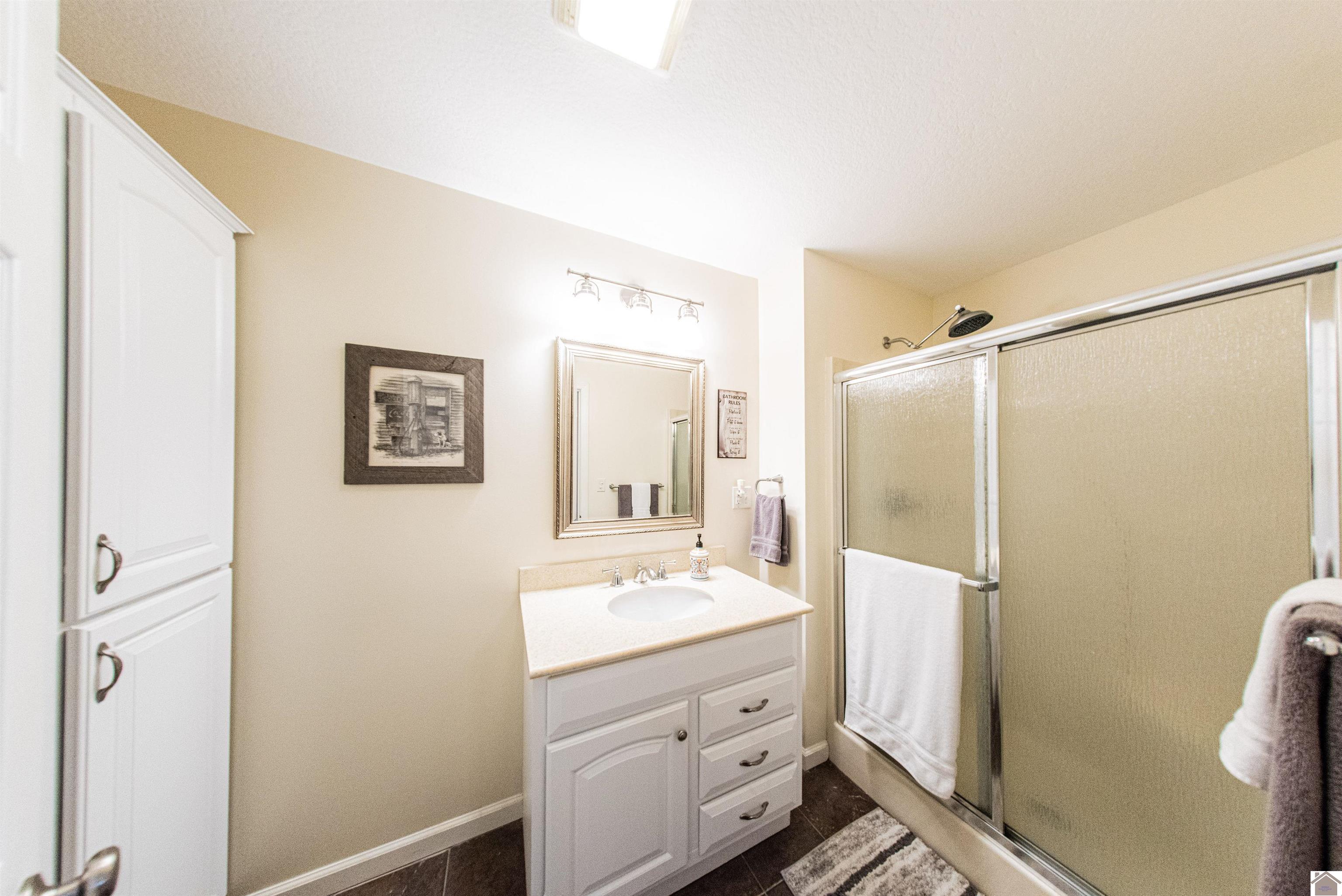 93 Knox Dr