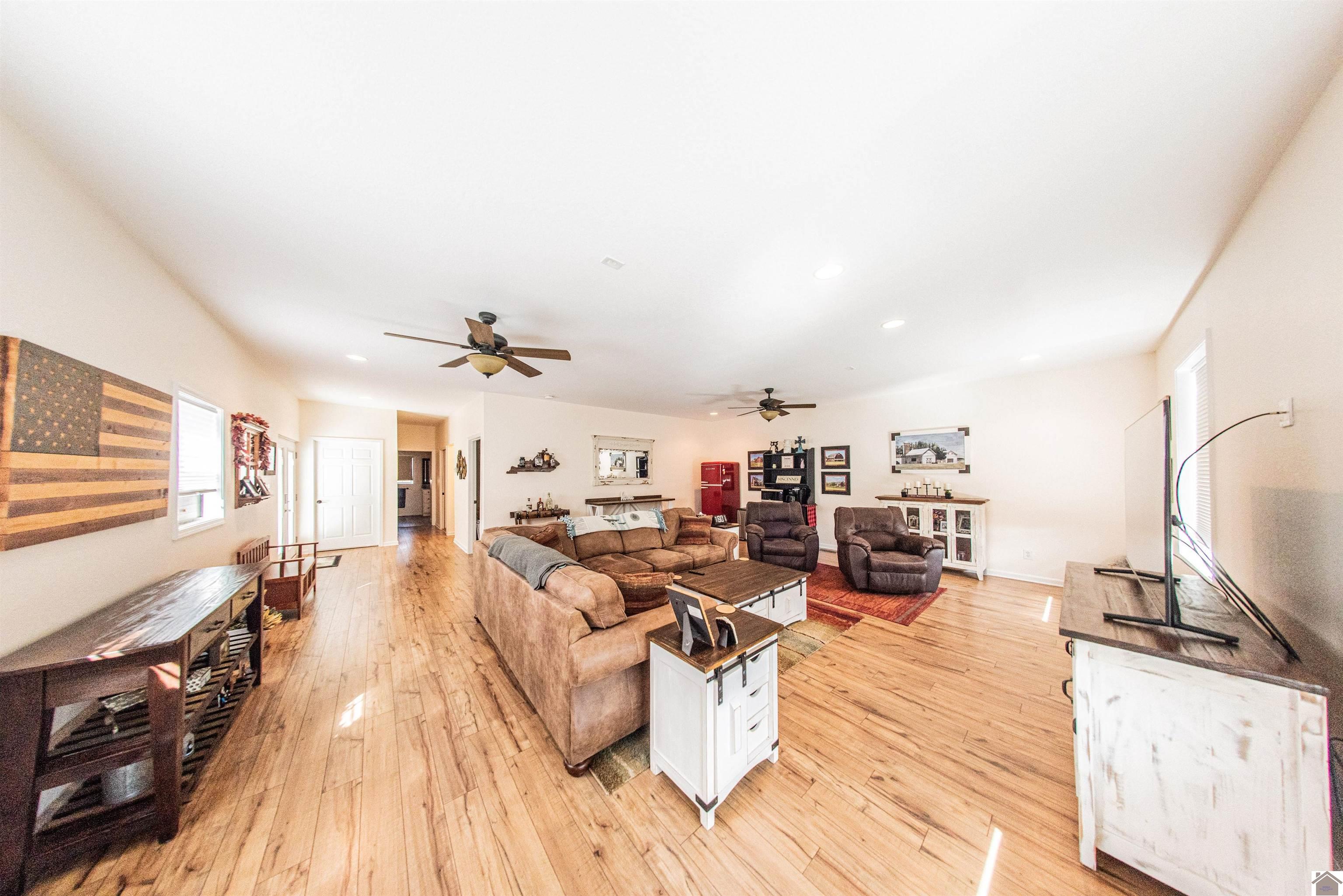 93 Knox Dr