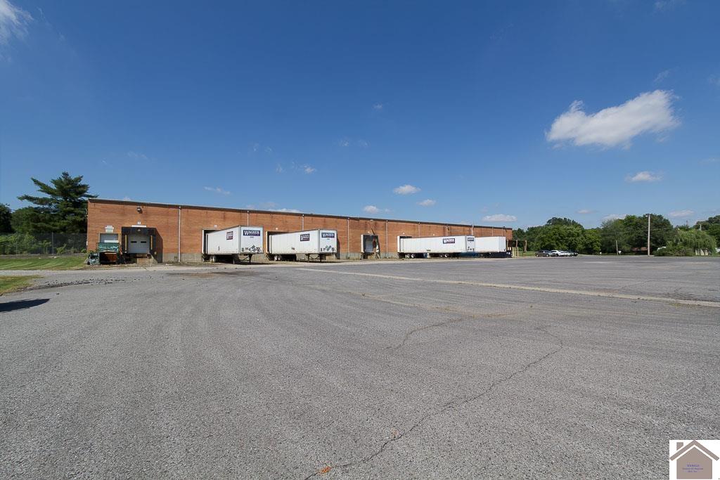 3525 Schneidman Rd.