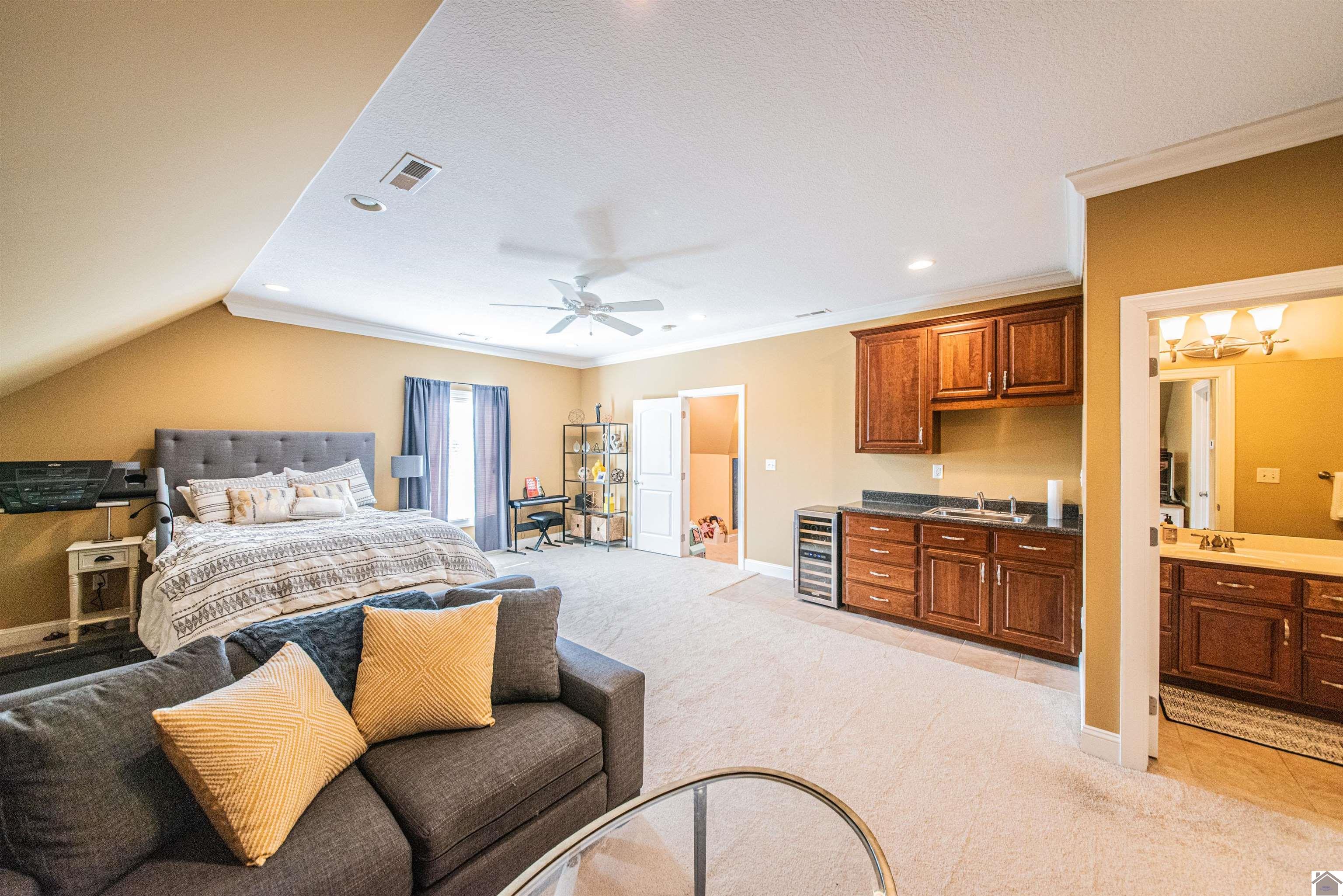 1618 Eagle Cove
