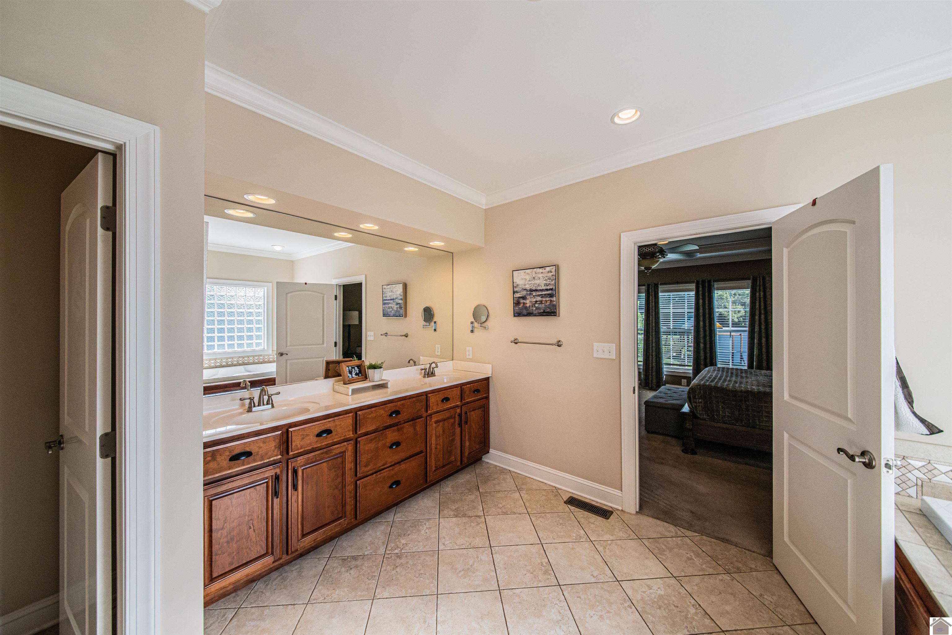 1618 Eagle Cove