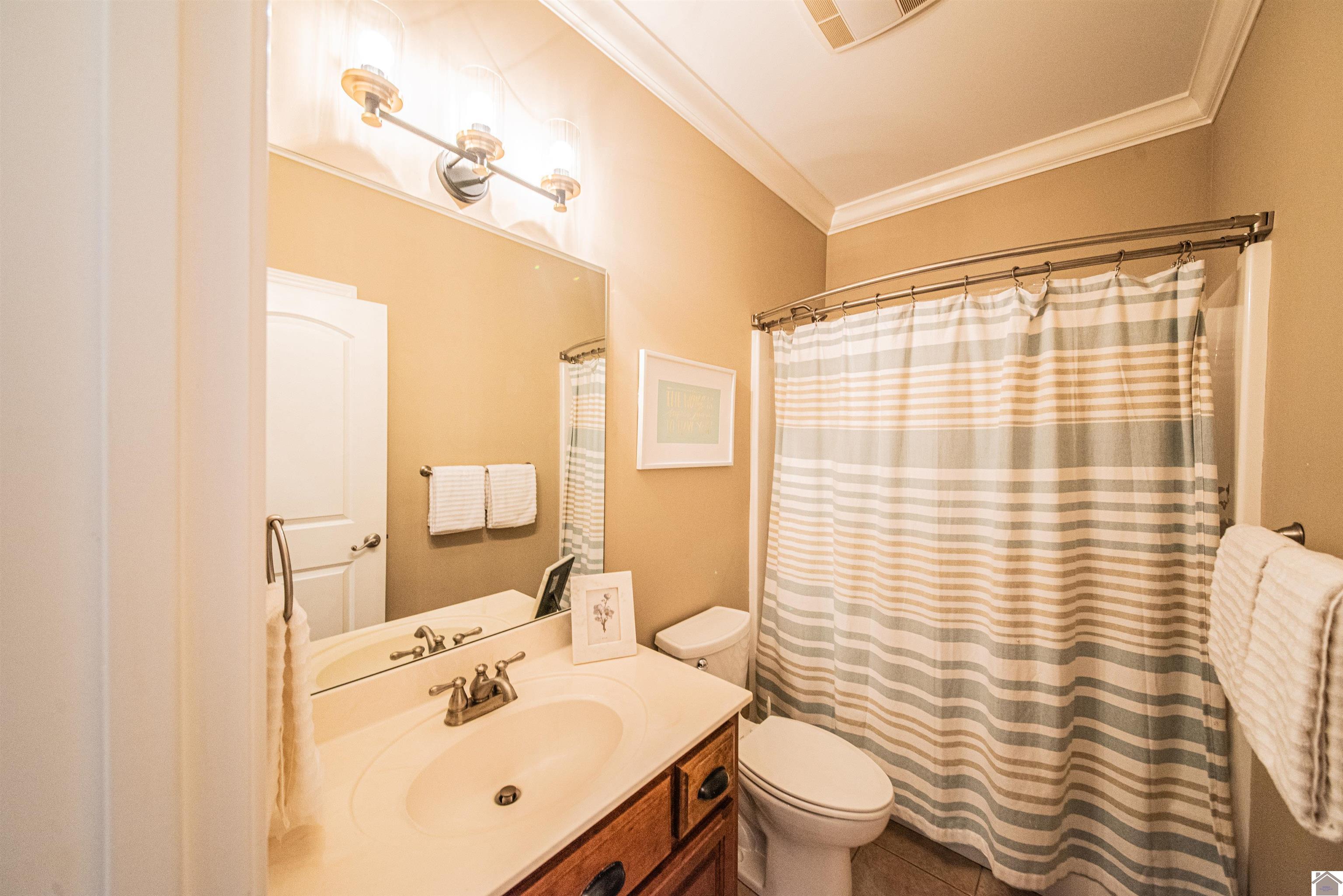 1618 Eagle Cove