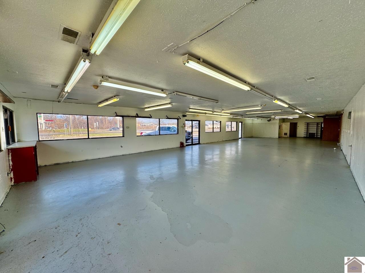 2301 N 8th St.