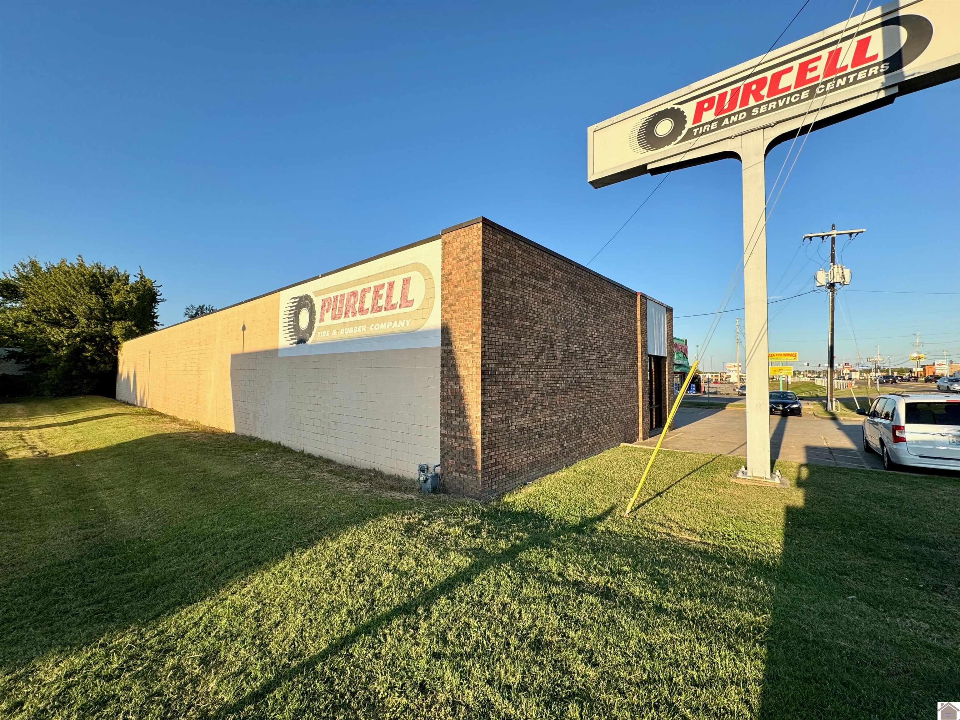 5165 Hinkleville Rd.