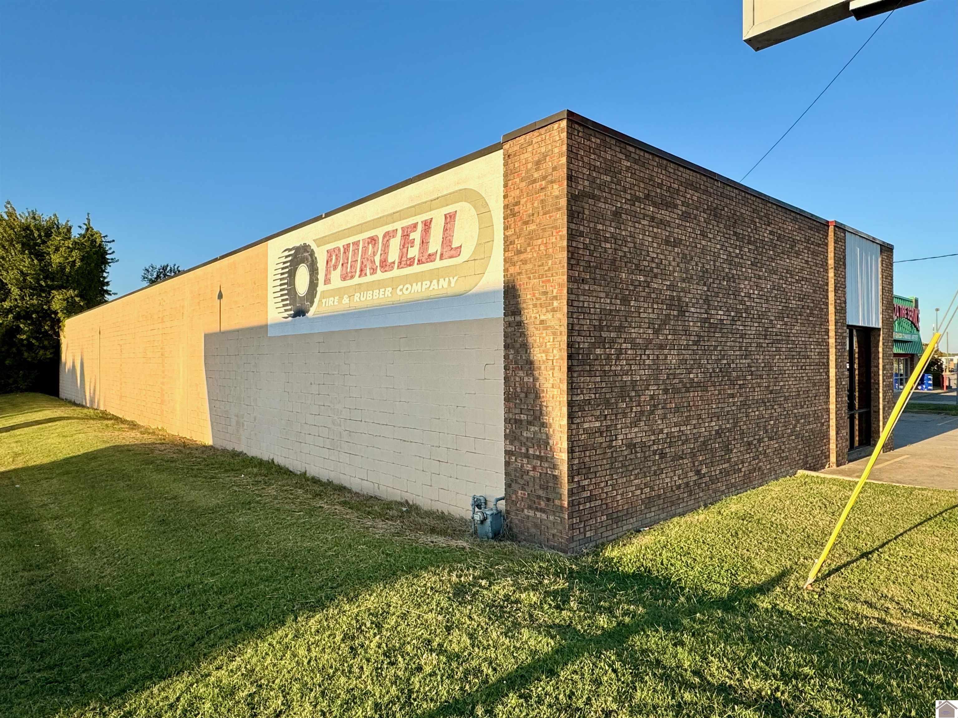5165 Hinkleville Rd.