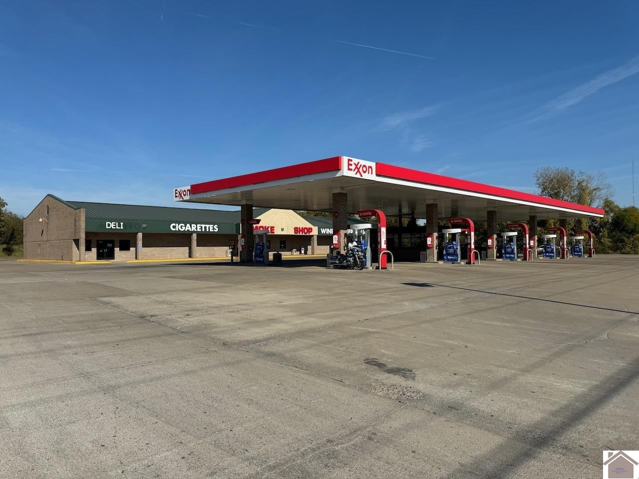 2300 N 8th St.