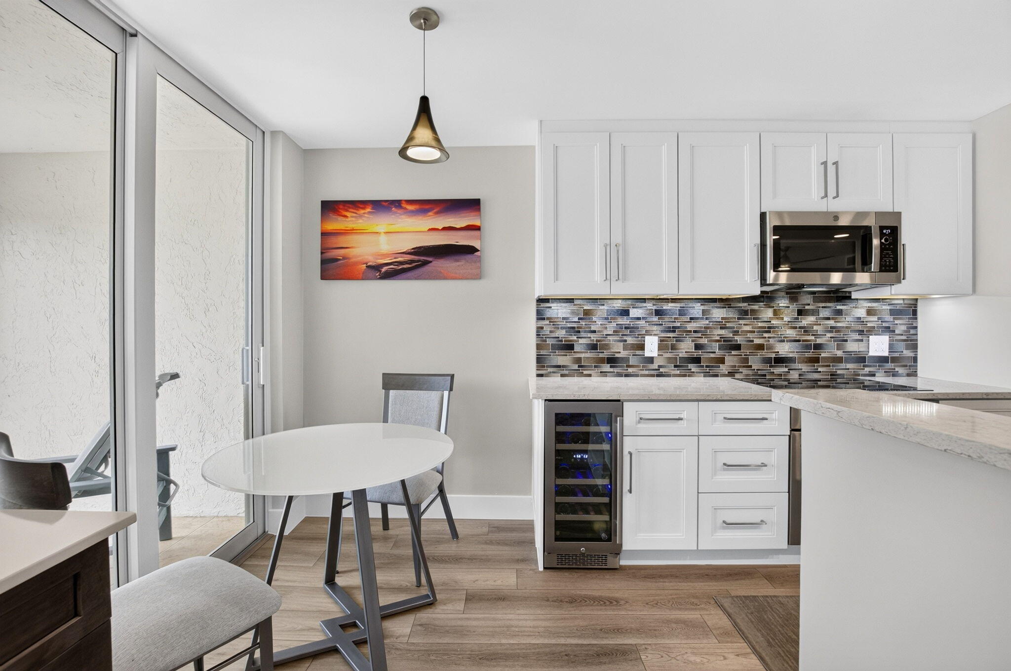 104 HALF MOON Circle D2
