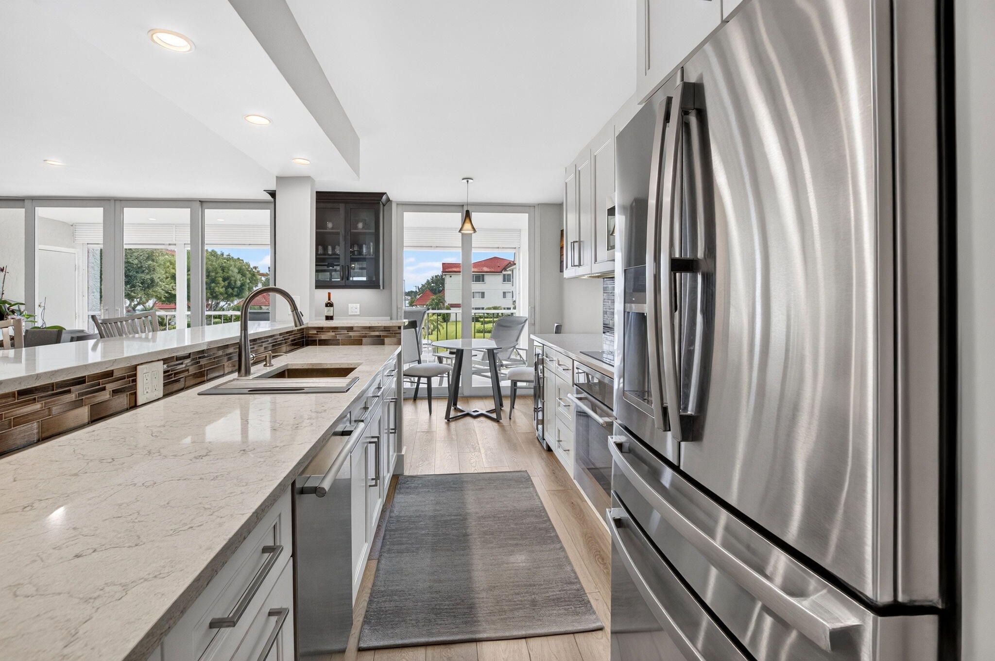 104 HALF MOON Circle D2