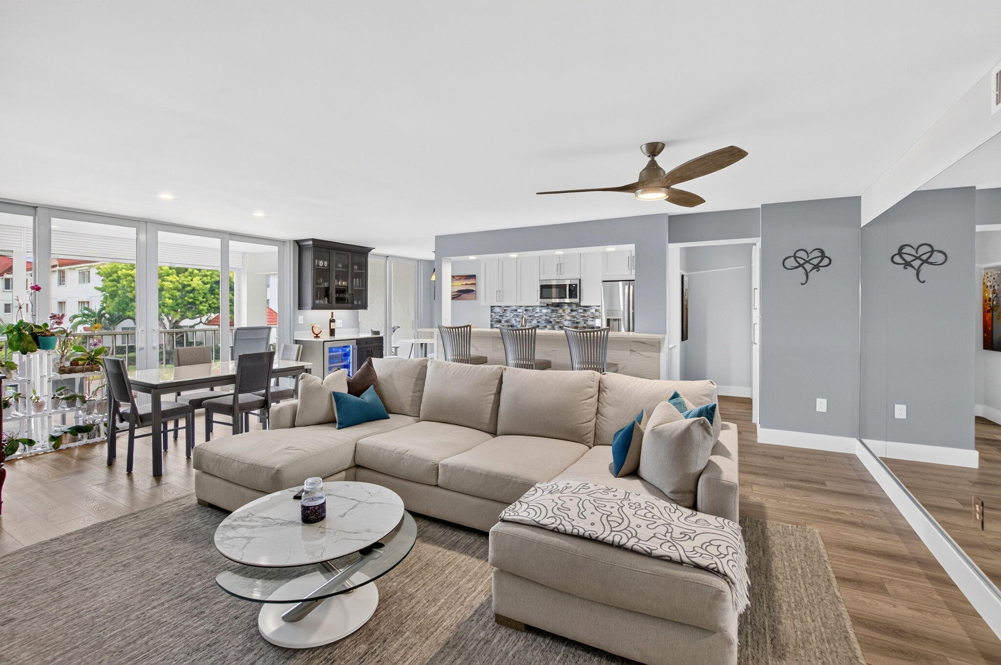 104 HALF MOON Circle D2