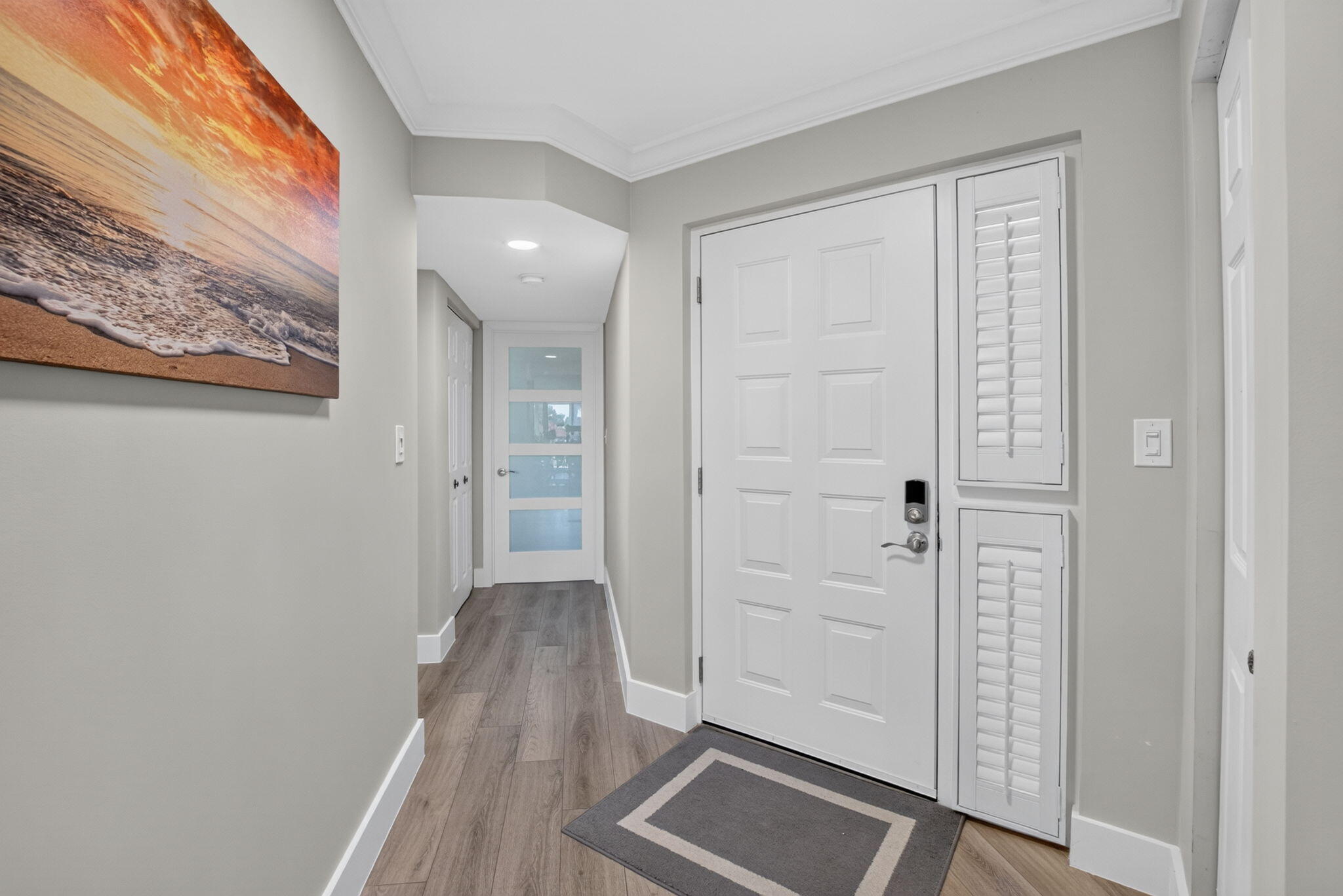 104 HALF MOON Circle D2