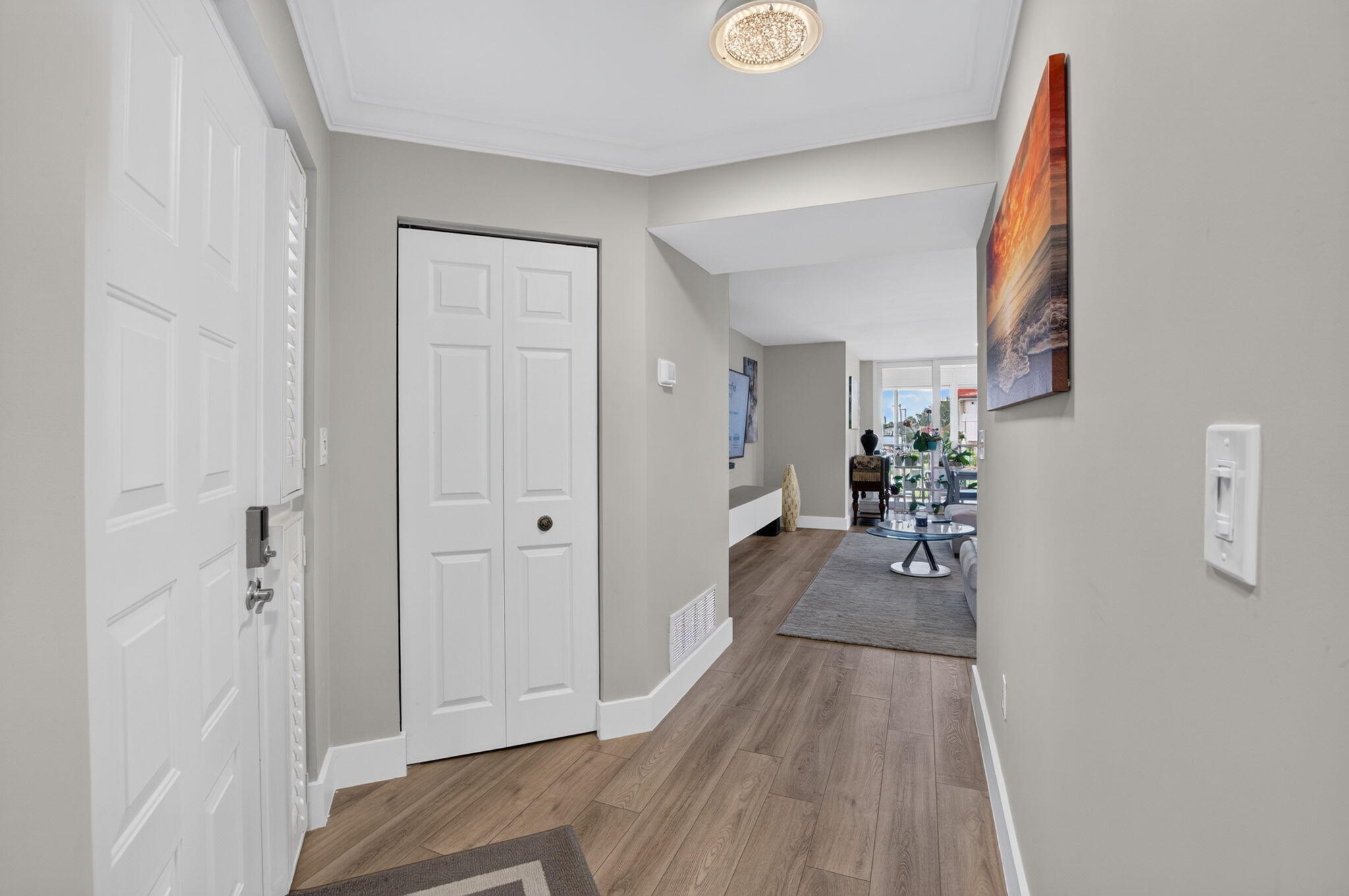 104 HALF MOON Circle D2