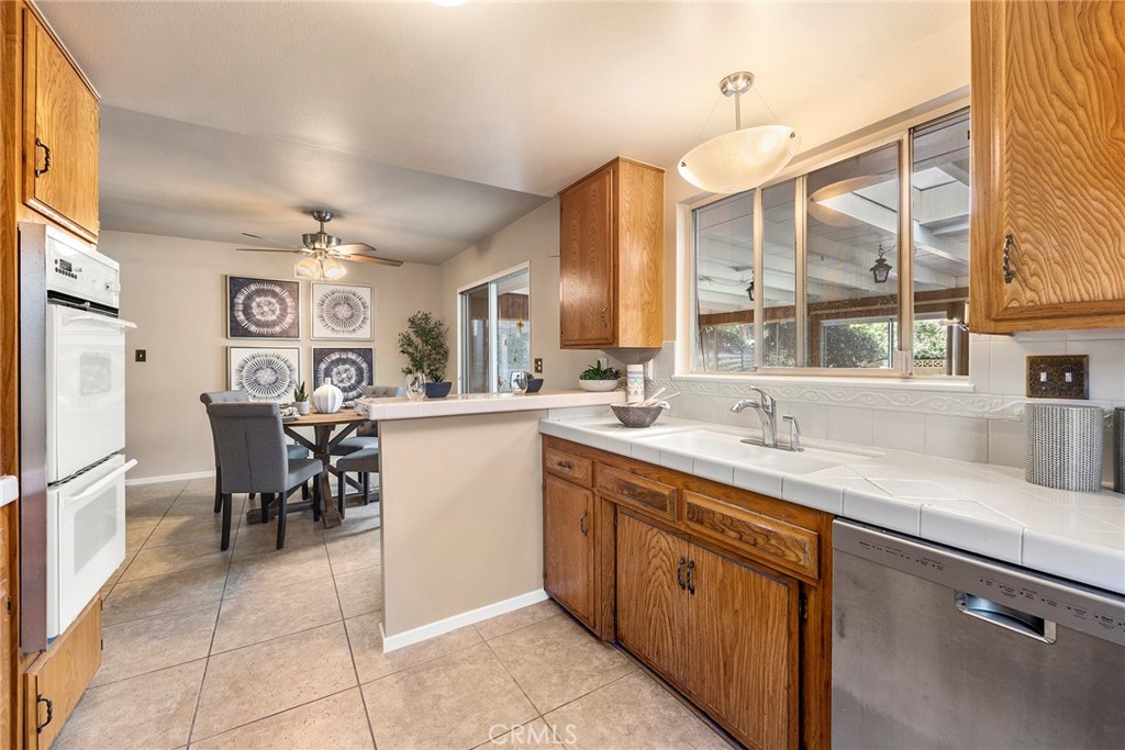 1603 E Chestnut Avenue