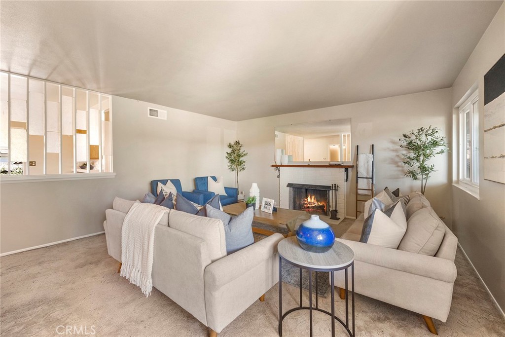 1603 E Chestnut Avenue