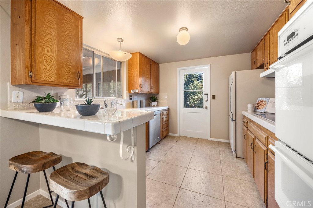 1603 E Chestnut Avenue