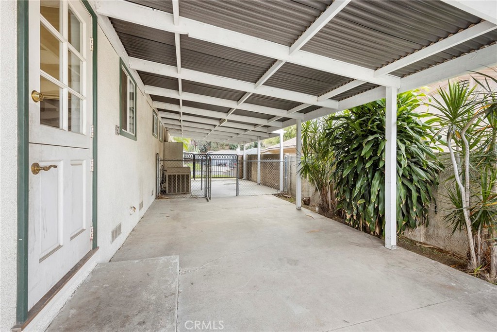 1309 E Baldwin Avenue