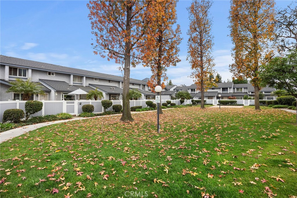 900 W Sierra Madre Avenue 151