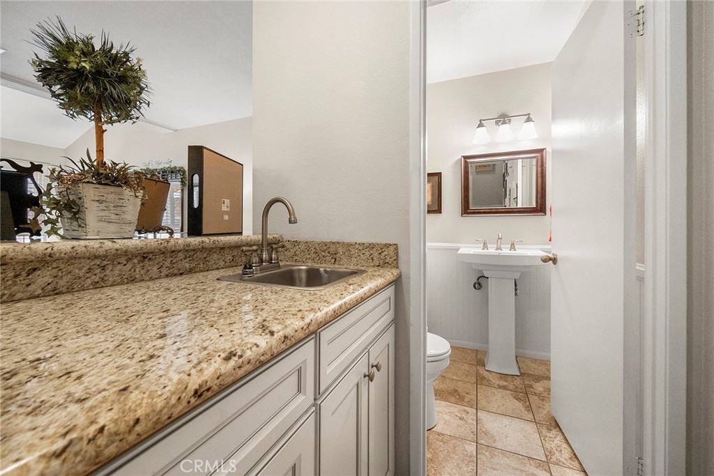 900 W Sierra Madre Avenue 151