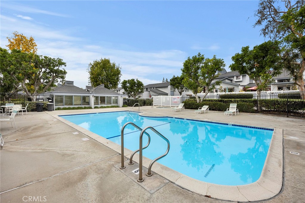 900 W Sierra Madre Avenue 151