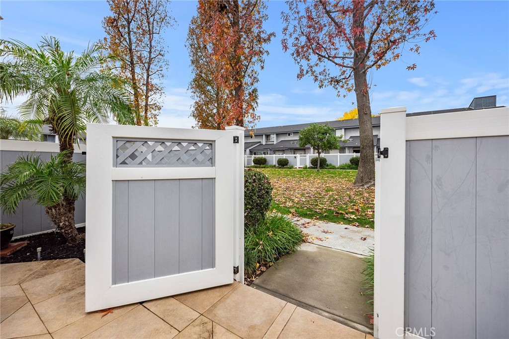 900 W Sierra Madre Avenue 151