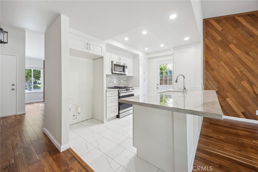 7614 E Woodsboro Avenue