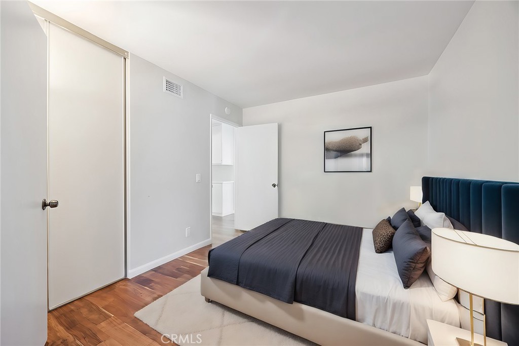 7614 E Woodsboro Avenue