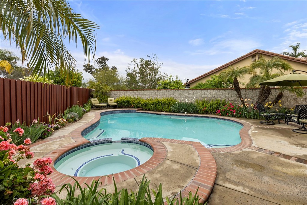 29570 Silver Buckle Court