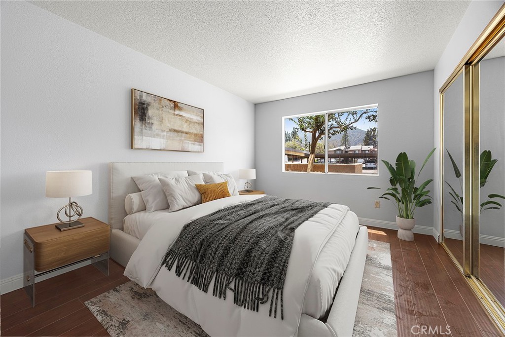 2548 Avenida Del Vista 101