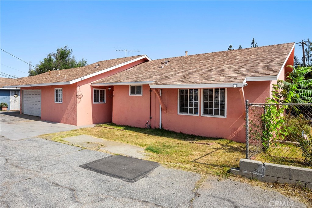 7939 Lake Knoll Drive