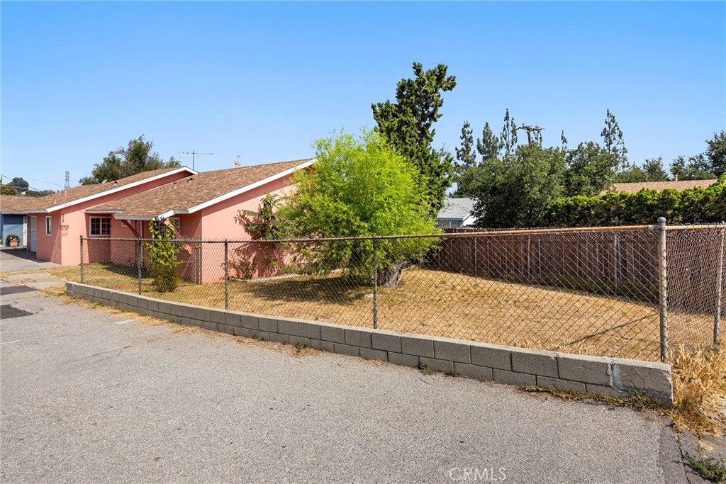 7939 Lake Knoll Drive