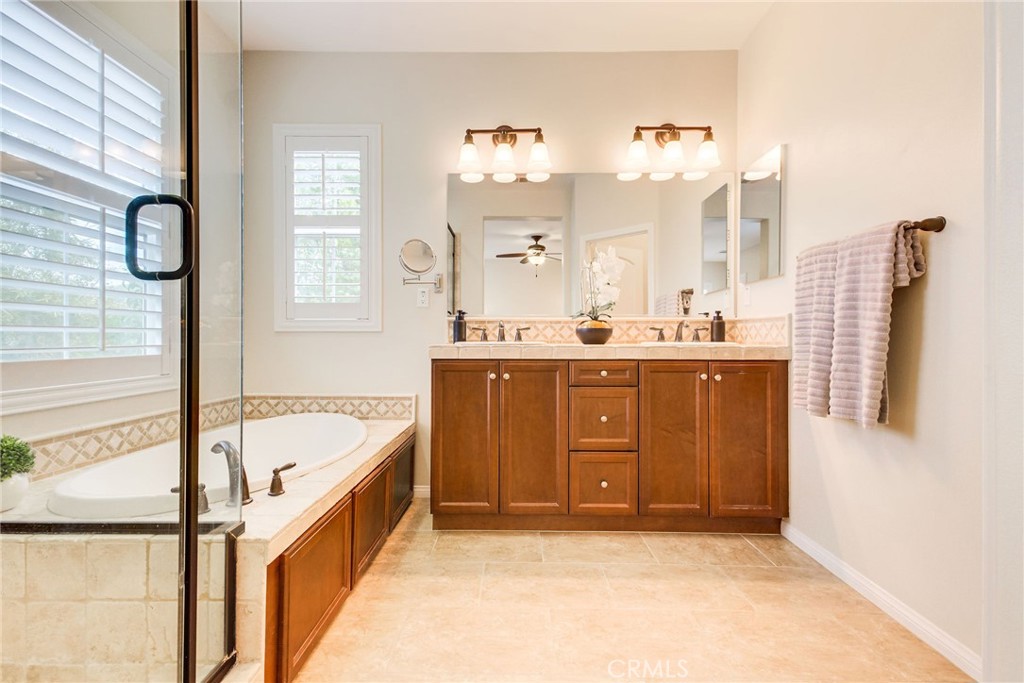 2962 E Walking Beam Place