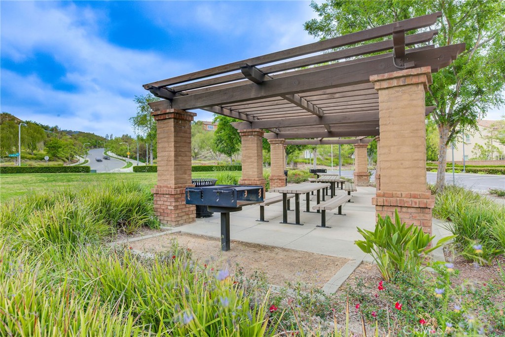 2962 E Walking Beam Place