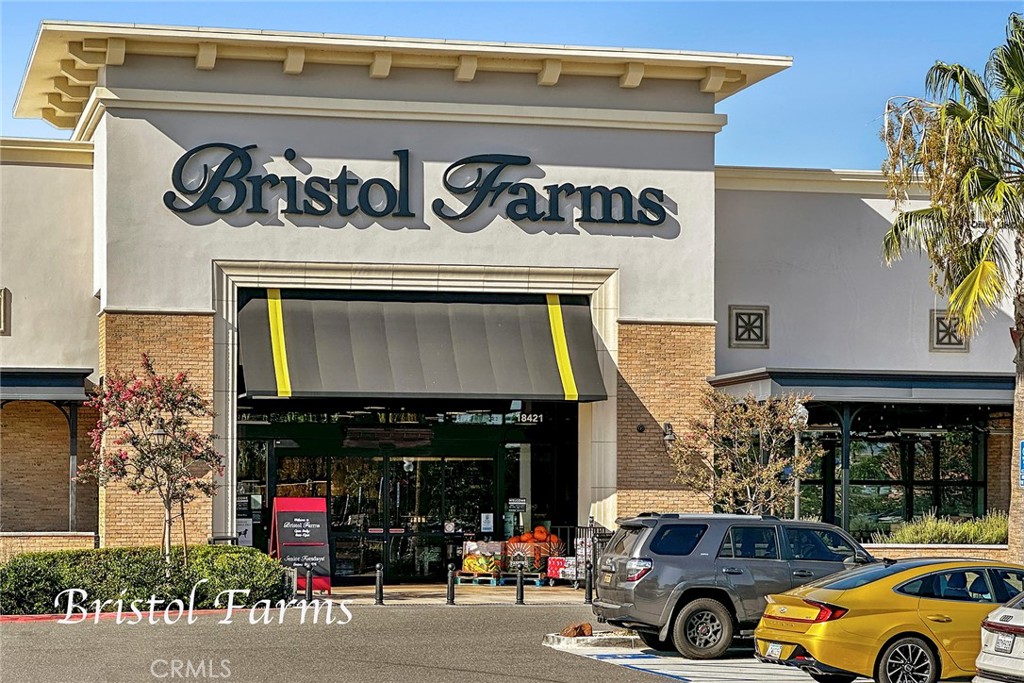 4692 Lakeview Avenue 8